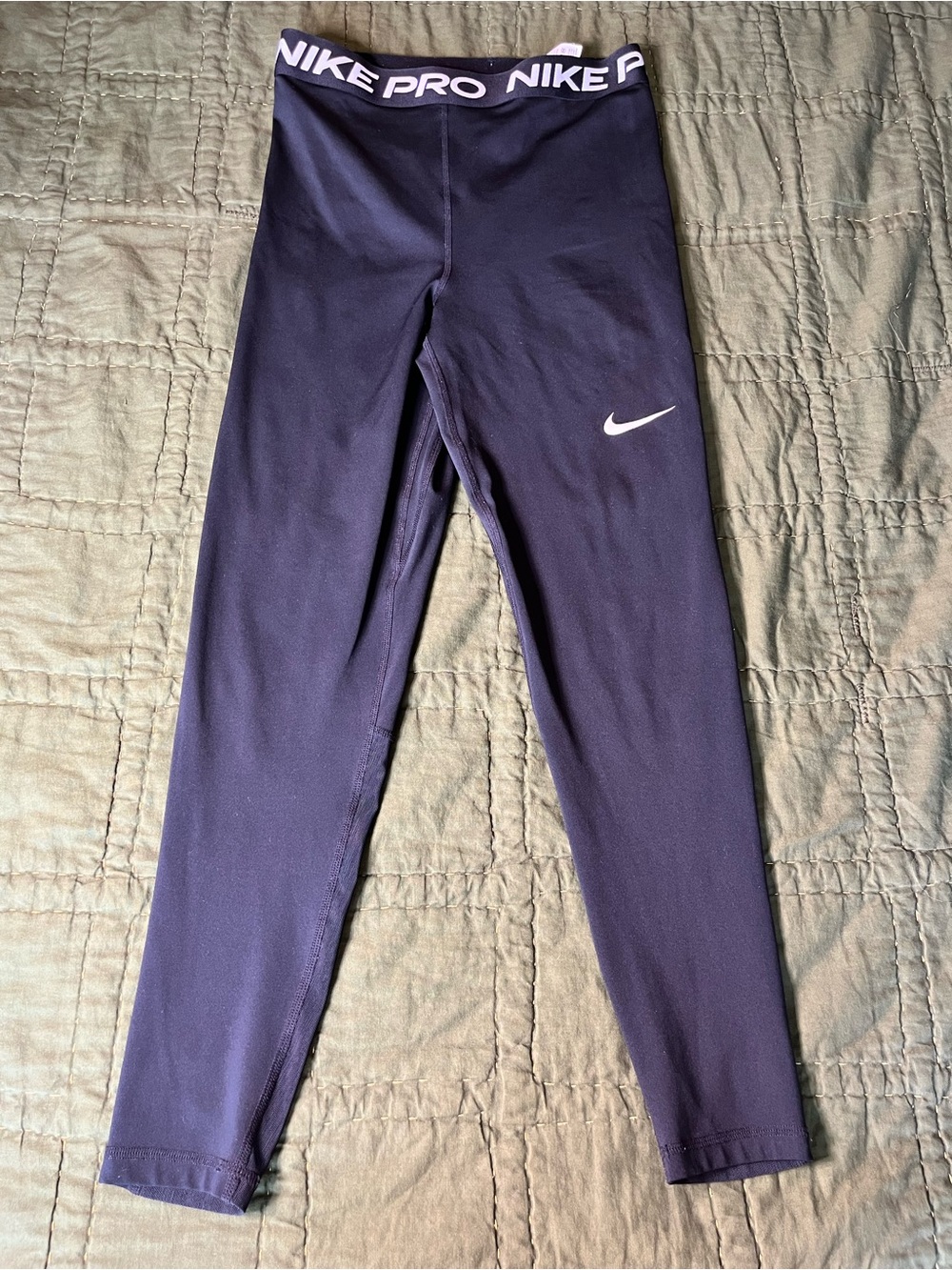 Nike Black Pro Leggings with White Logo Waistband-Size Small